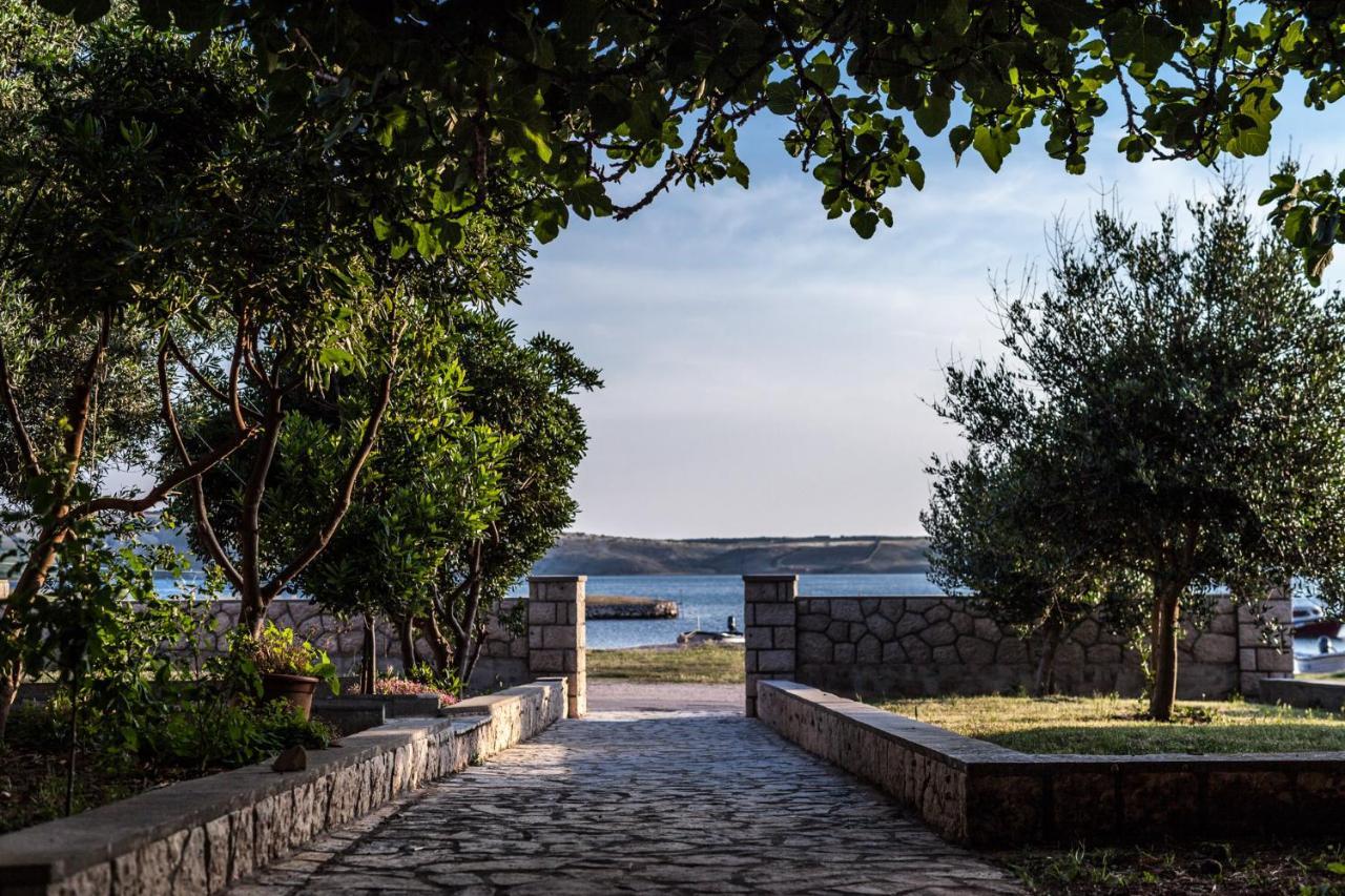 Ferienhaus Rajka Kustići Exteriör bild